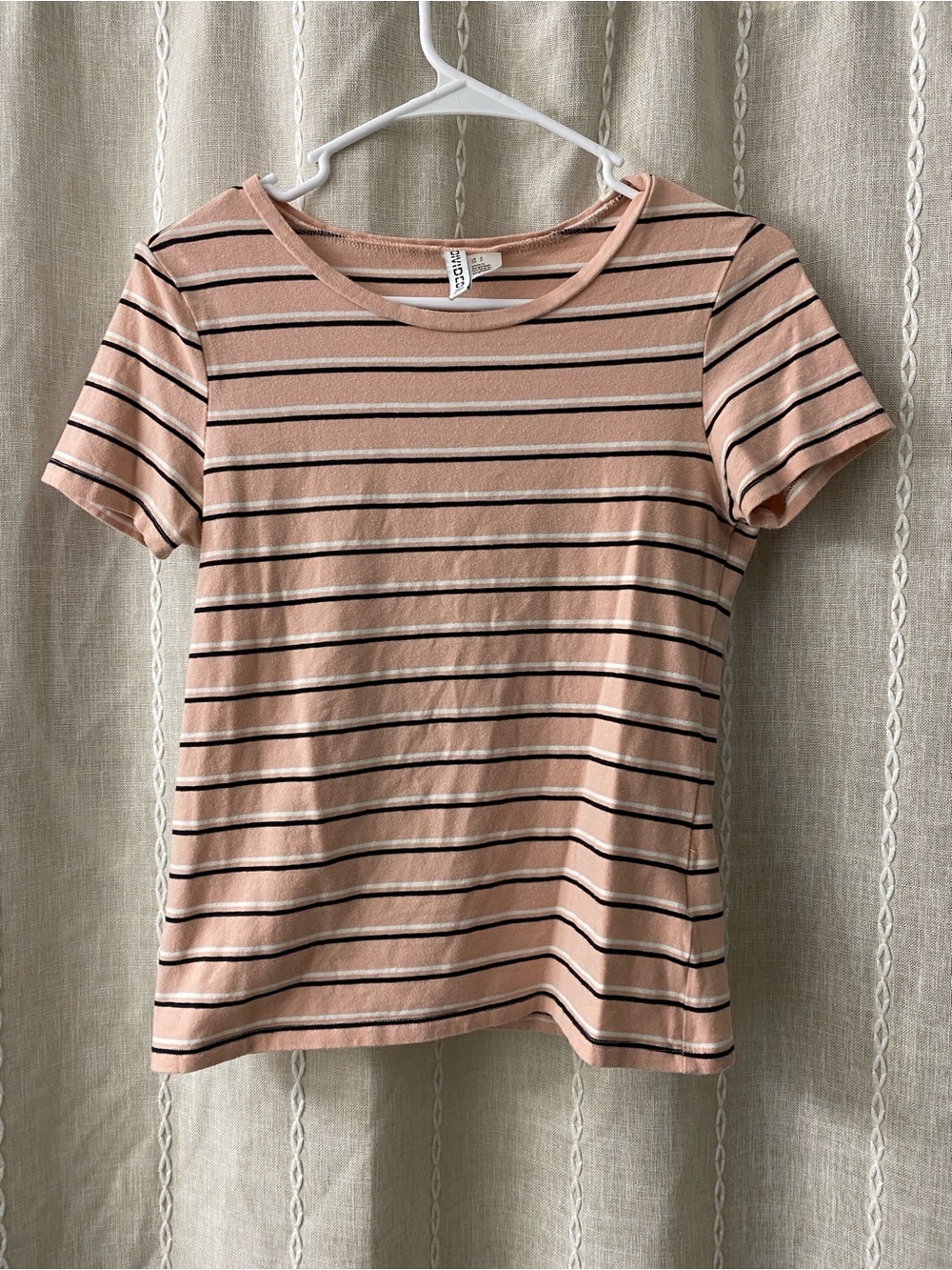 H&M Peach Striped Short Sleeve Crewneck Tee